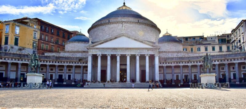 Pompeii and Naples tour from Rome