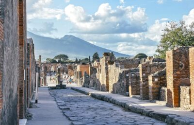 Shared Tour Pompeii and Amalfi Coast from Rome